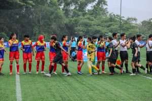 Tim biMBA AIUEO FA Putri sebelum pertandingan Hydro Plus Soccer League U-18 2026